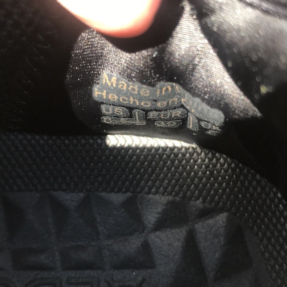 Aldo athletic shoes size 8.5 like new used - Picture 4 of 5